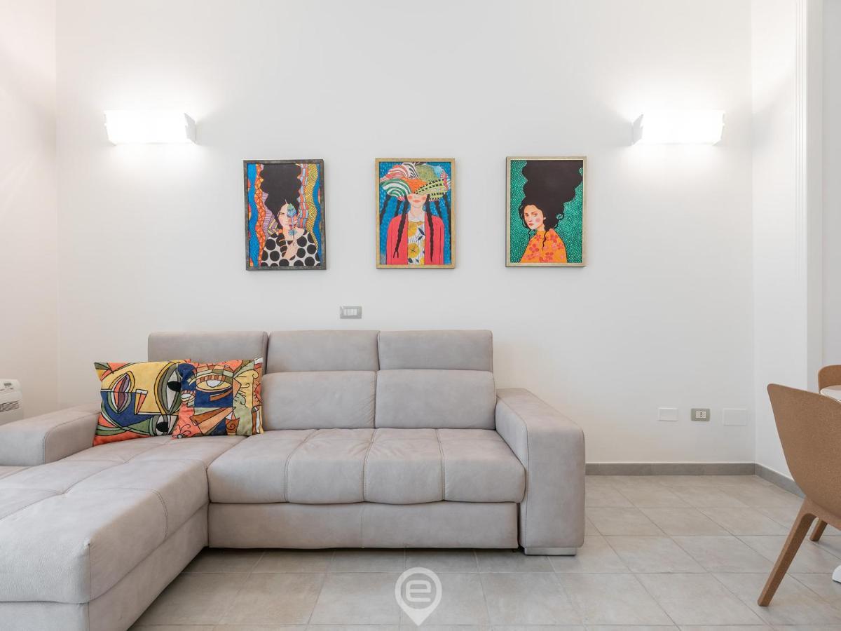 White Gold Apartment 卡利亚里 外观 照片